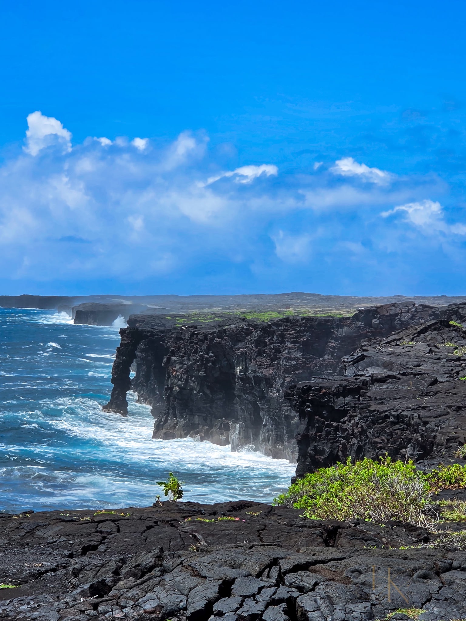 Collapse of Holei Sea Arch inside Hawaii Volcanoes National Park